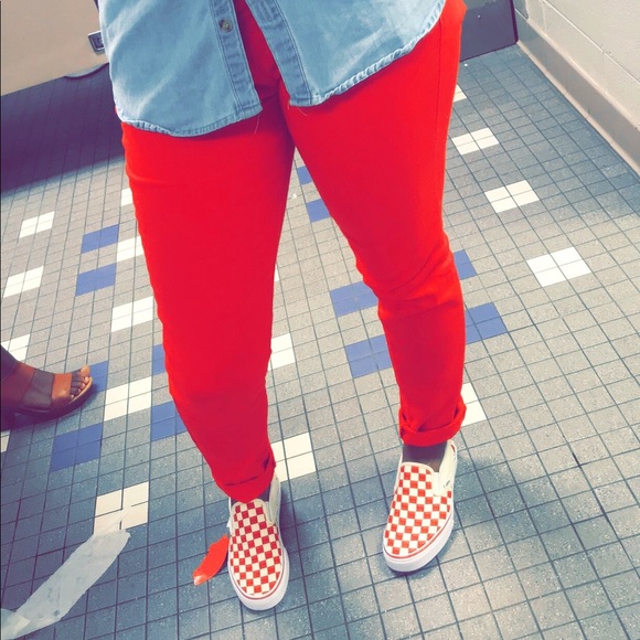 Vans - Picture 2 of 6